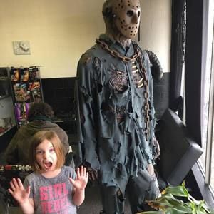 Meet your Posher, Brock